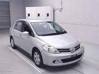 NISSAN TIIDA LATIO
