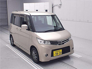 NISSAN ROOX
