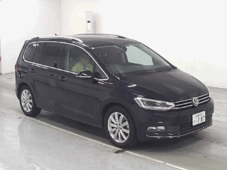 VOLKSWAGEN GOLF TOURAN