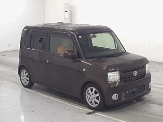 TOYOTA PIXIS SPACE
