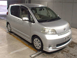 TOYOTA PORTE
