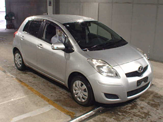 TOYOTA VITZ