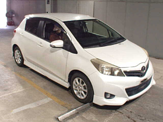 TOYOTA VITZ