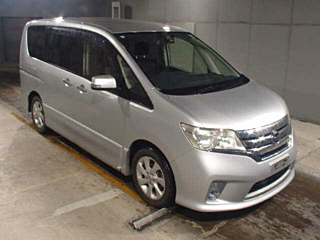 NISSAN SERENA