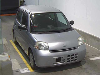 DAIHATSU ESSE