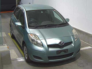 TOYOTA VITZ