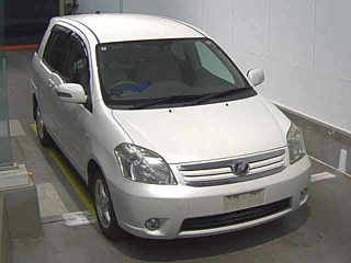 TOYOTA RAUM