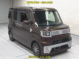 DAIHATSU WAKE