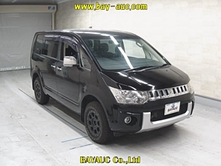 MITSUBISHI DELICA D5