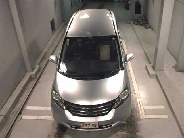 HONDA FREED 2010