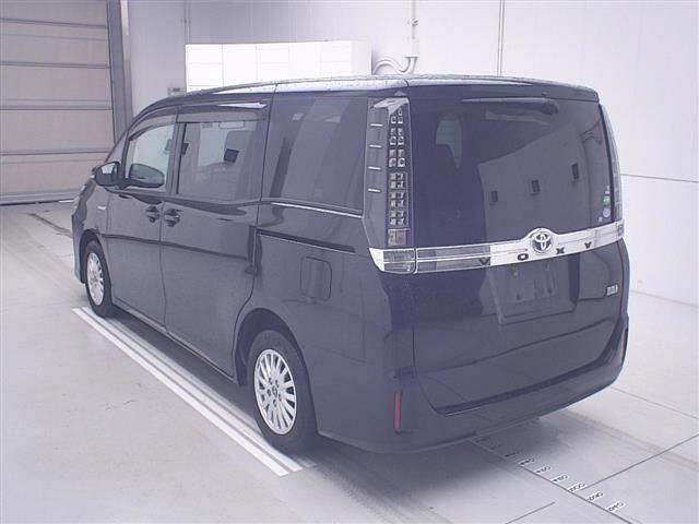 TOYOTA VOXY 2014
