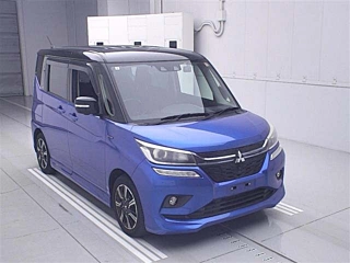 MITSUBISHI DELICA D2