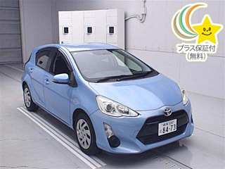 TOYOTA AQUA 2015
