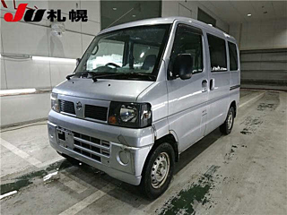 NISSAN CLIPPER VAN