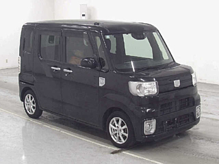 DAIHATSU WAKE