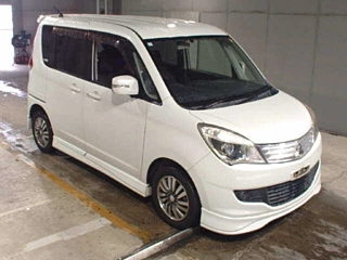 MITSUBISHI DELICA D2
