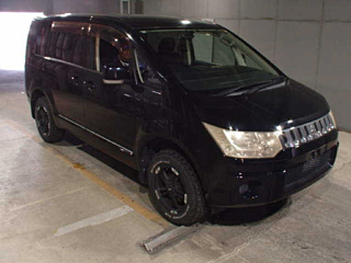 MITSUBISHI DELICA D5