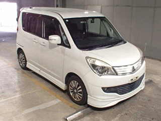 MITSUBISHI DELICA D2