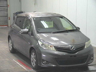 TOYOTA VITZ
