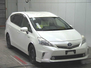 TOYOTA PRIUS ALPHA