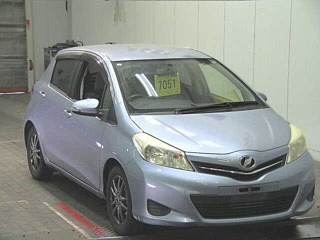 TOYOTA VITZ
