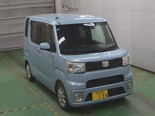 DAIHATSU WAKE
