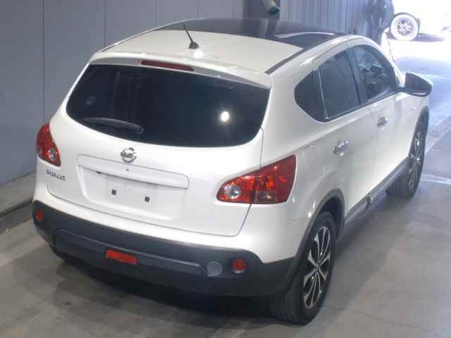 NISSAN DUALIS 2012