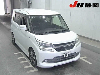 MITSUBISHI DELICA D2