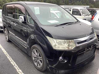 MITSUBISHI DELICA D5