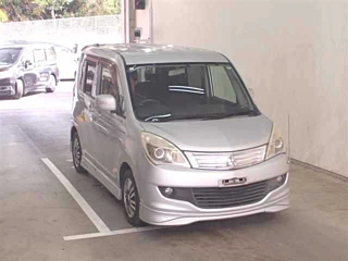 MITSUBISHI DELICA D2