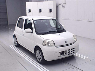 DAIHATSU ESSE