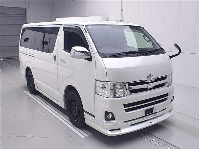 TOYOTA HIACE VAN 2012