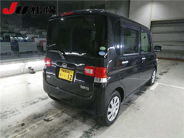 DAIHATSU TANTO 2012