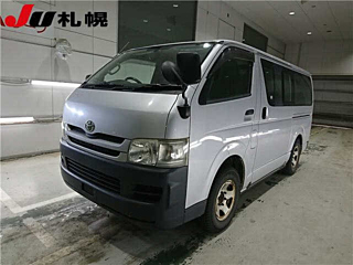 TOYOTA HIACE VAN