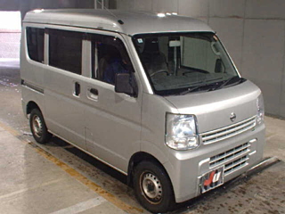 NISSAN CLIPPER VAN