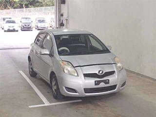 TOYOTA VITZ