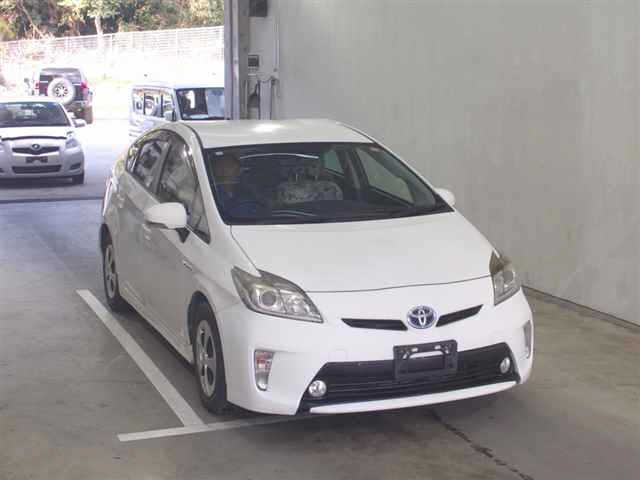 TOYOTA PRIUS 2014