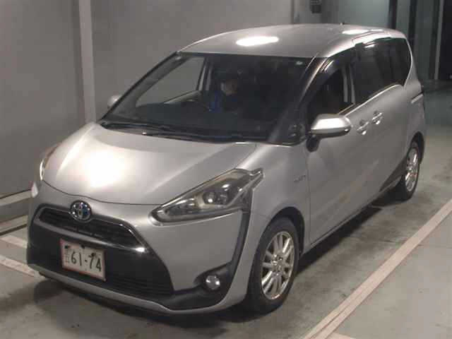 TOYOTA SIENTA 2015