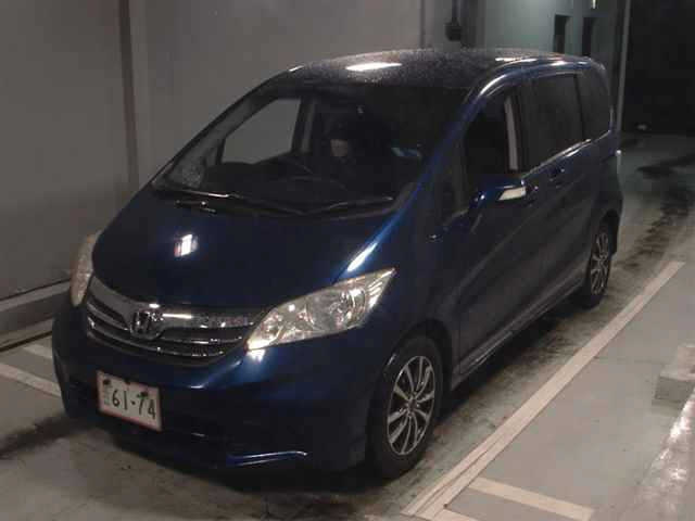 HONDA FREED 2013