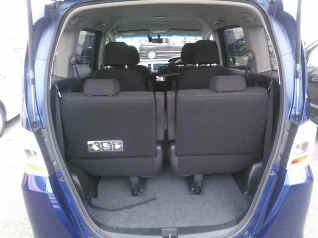 HONDA FREED 2013