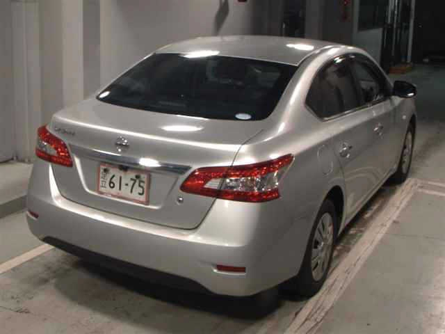 NISSAN SYLPHY 2017