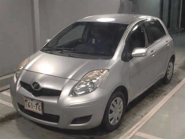 TOYOTA VITZ 2011