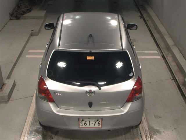 TOYOTA VITZ 2011