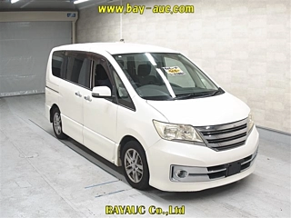 Nissan Serena 2011