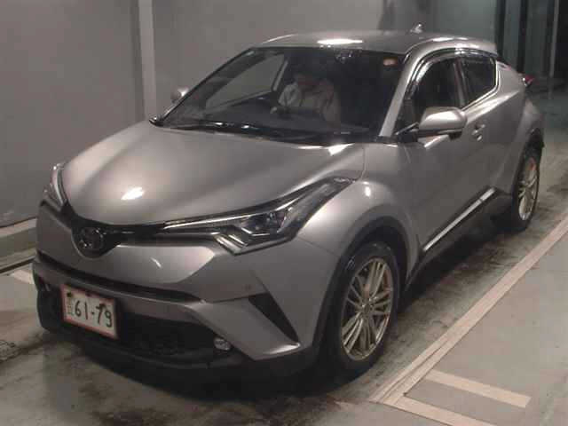 TOYOTA C-HR 2019