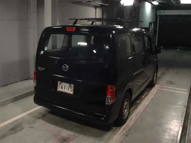 NISSAN NV200 2013