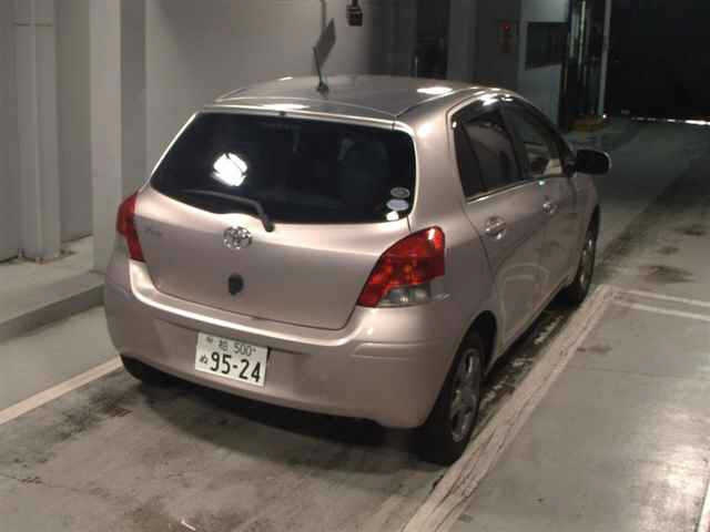TOYOTA VITZ 2009