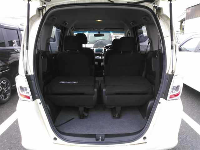 HONDA FREED 2013