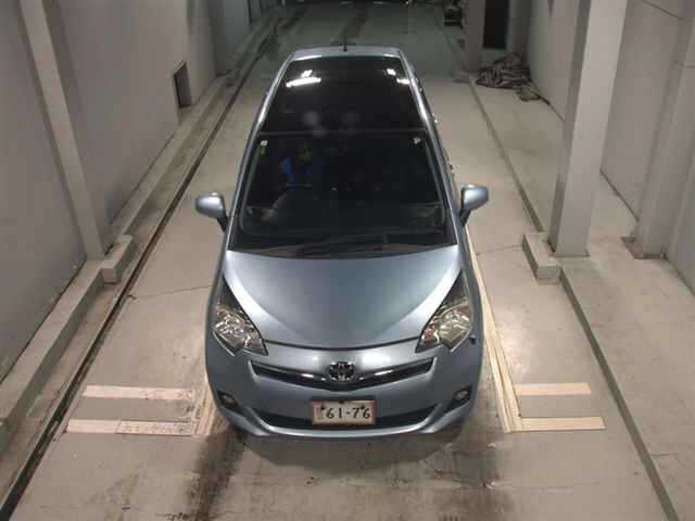 TOYOTA RACTIS 2011