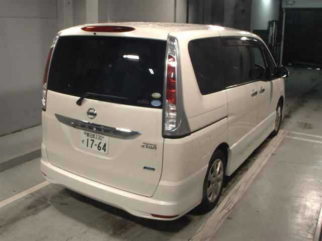 NISSAN SERENA 2011